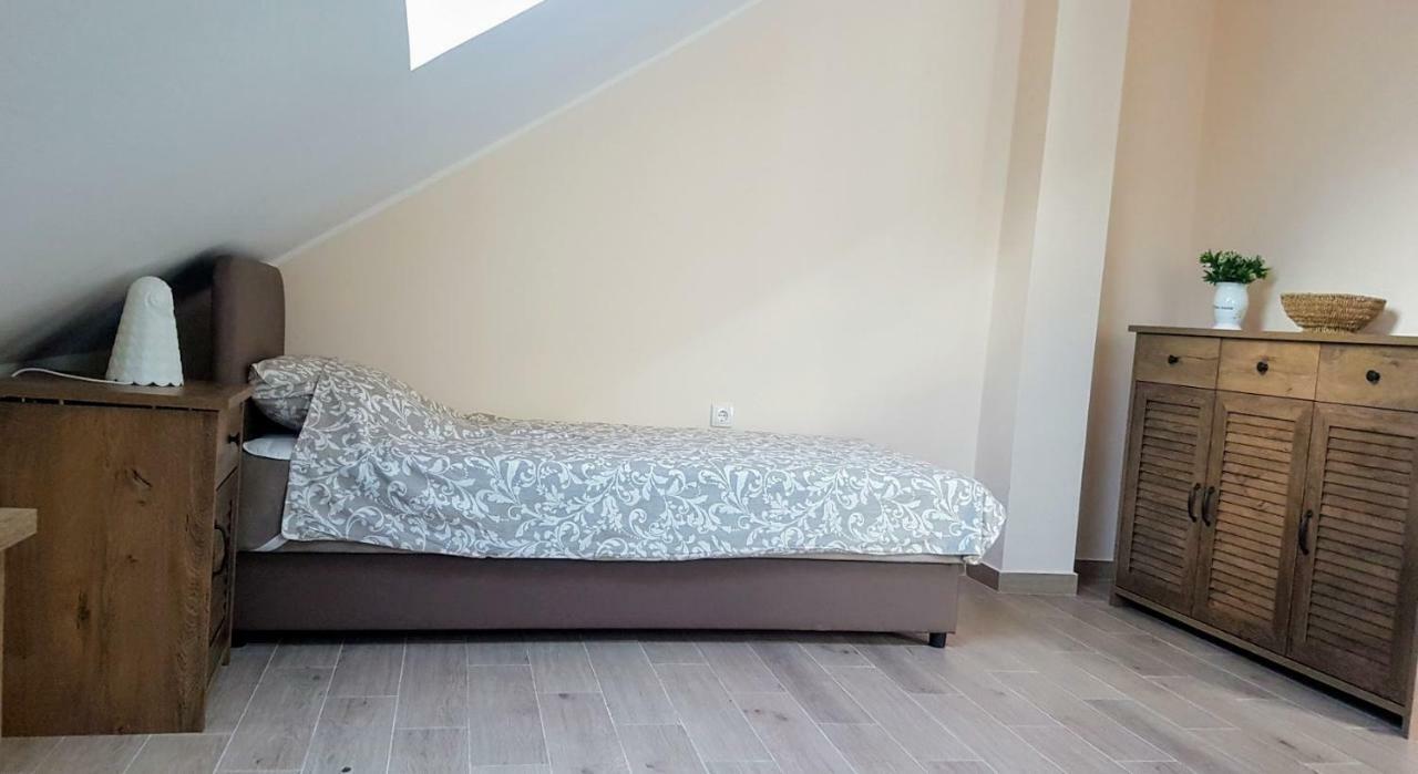 Monika Apartment 蒂瓦特 外观 照片
